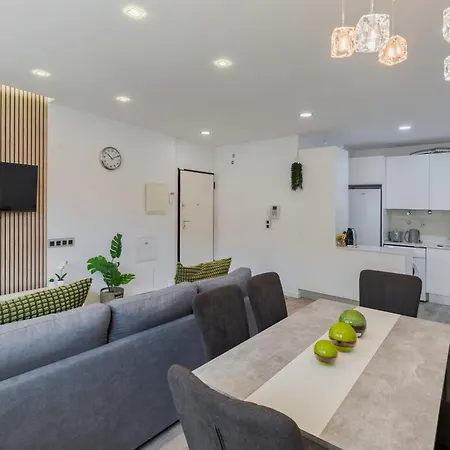 Lägenhet Guest House *